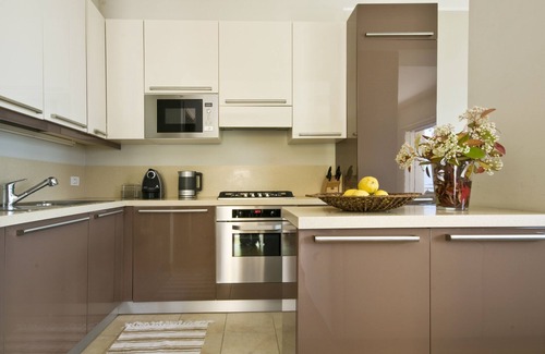 Laglio Apartment | Laglio executive Lake View Garden Apartment with Pool by Italian Apartments.