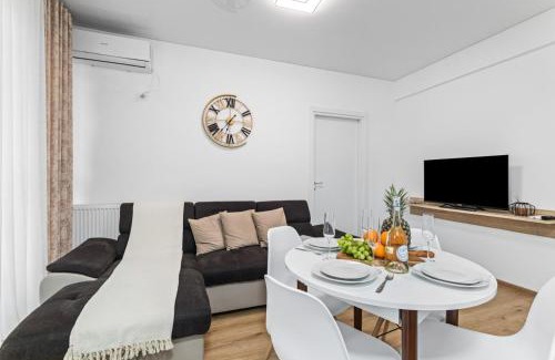 Navodari Apartment | Lago Retreat Apartament