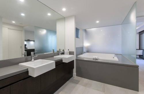 Port Douglas Apartment | Lagoon Hideaway - Swim out Nook at Temple Resort