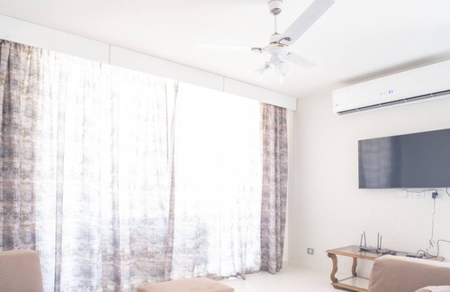 Ad-Dab'ah Ski Chalet | Lagoon view 3 br garden fouka bay TW2AG