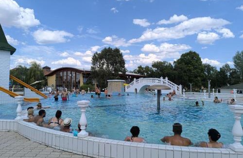 Turkeve Other | Lakókocsi termál fürdő kemping