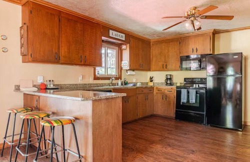 Twain Harte House | Lake Access, Pets welcome, Walk to town, Sleeps 8