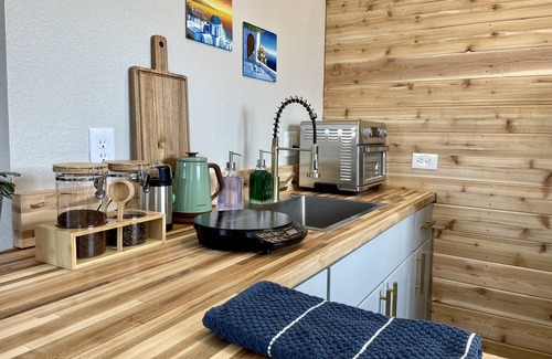 Arvada Apartment | Lake Arbor Studio near Denver, Boulder + Golden