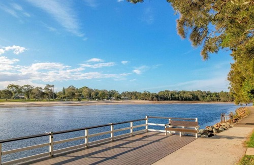 Lake Cathie Villa | Lake & Beach Front - roll out of bed to sand, waves & sun
