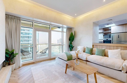 Jumeirah Lake Towers Apartment | Lake City Tower - Upgraded Two Bedroom in JLT