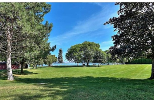 Central Okanagan House | Lake Country spacious 1-bed w/ access to rail trail and short walk to Wood Lake