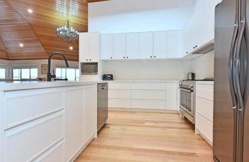 Lake Macquarie City Council House | Lake Daze at Coal Point