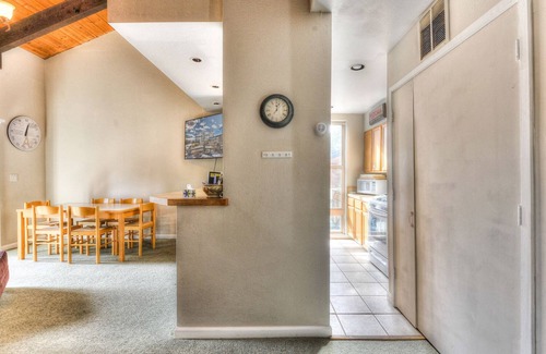 Dollar Point House | Lake Forest Villa | Walk to the Beach!