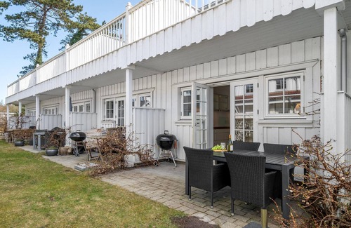 Nykobing Sjaelland Apartment | Lake front apartment in Nykøbing Sj
