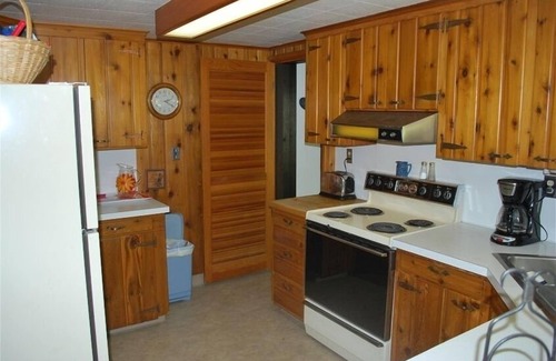 Charlevoix Cottage | Lake Front Cottage on the north shore of Lake Charlevoix