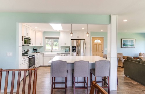 Mauston House | Lake Front House Directly On Castle Rock Lake - Dock, Beach & Near WI Dells