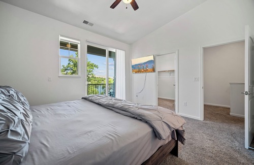 Reno/Tahoe Airport Villa | Lake Front Villa. Views! Views! Once you park your car, you won't want to leave.