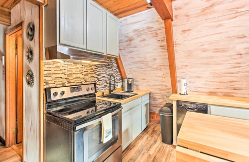 Mid America Cabin | Lake Hamilton Cabin: Boating Getaway!
