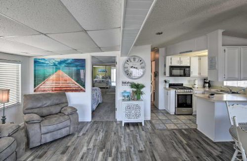 Lake Havasu City House | Lake Havasu Home with Resort Perks, Walk to Lake