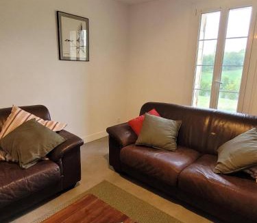 Maurens House | Lake House A Tranquil Escape