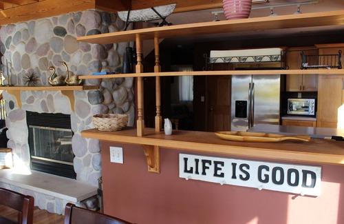 Coldwater House | Lake House Rental - VB Pontoon Optional
