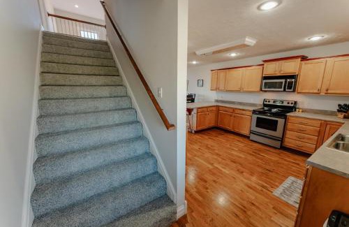 Somerset House | Lake It Easy 3 Level Home with Hot Tub and Game Space