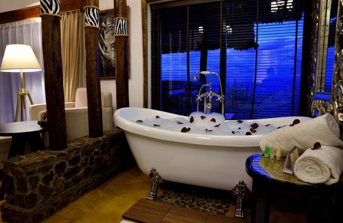 Mto wa Mbu Cabin | Lake Manyara Kilimamoja Lodge