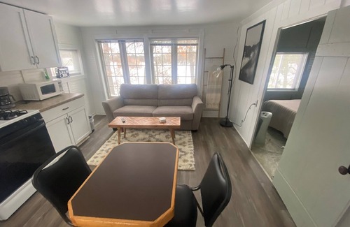 Tomahawk House | Lake Nokomis 2BD/1Bath Lakeside Cabin - Cabin #1