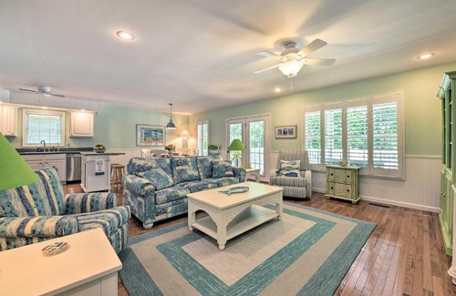 Mooresville House | Lake Norman Retreat with Dock about 1 Mi to Marina!