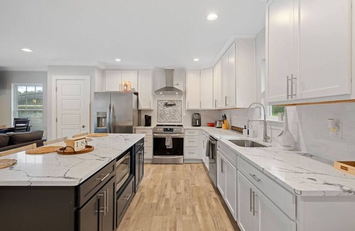 Denver House | Lake Norman Waterfront with Dock, hot tub fire pit and pool table