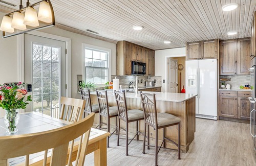 Roach House | Lake of the Ozarks Haven w/Decks, Dock & Kayaks!
