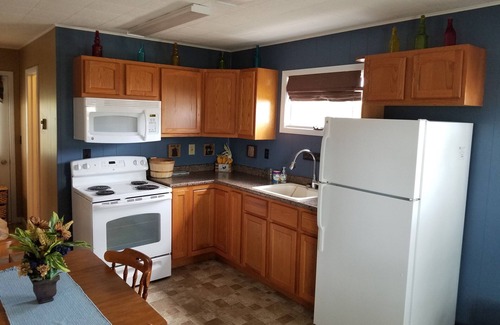 Lakewood House | LAKE SHELBYVILLE COTTAGE MINUTES FROM BOATING, HUNTING, AND FISHING, Sleeps 2