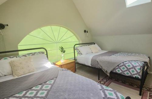 Maple Grove House | Lake Sutherland Surprise