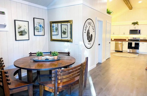Vero Beach Apartment | Lake Tree Loft mins from the Beach-Barn Style Chic