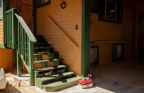 Bass Lake House | Lake View Cabin with Boat Slip