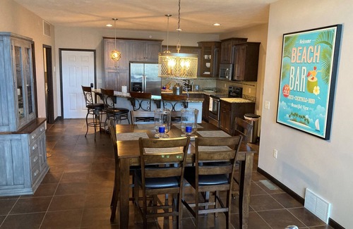Spirit Lake Condo | Lake-View Condo in Bridges Bay with great amenities!