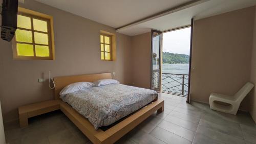 Orta San Giulio House | lake view cottage beach