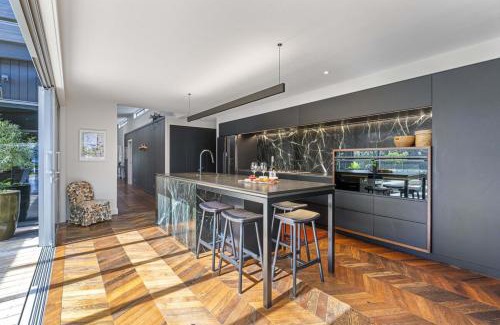 Rainbow Point House | Lake View Lodge