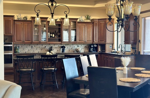 Lake Havasu City House | Lake View Mansion Style/Entertainment Home .