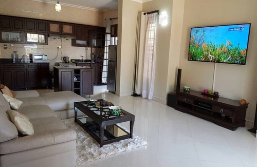 Kampala House | Lake View Masionette