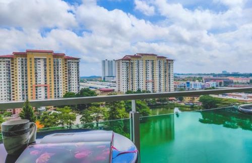 Taman Mount Austin Apartment | -Lake View- Mount Austin IKEA Toppen 10 mins - A110