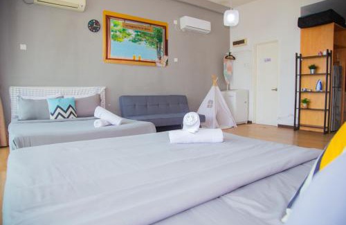 Taman Mount Austin Apartment | -Lake View- Mount Austin IKEA Toppen 10 mins - A110
