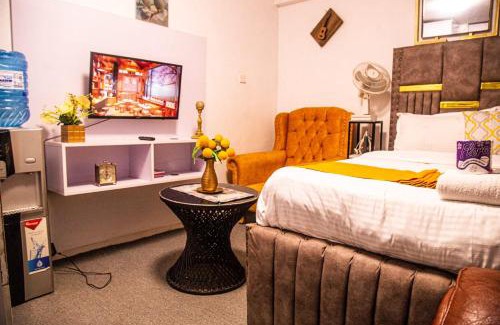 Nakuru Bed & Breakfast | Lake View Plaza,Momento and Showmut Suites