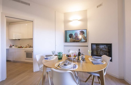 Ranco House | Lake View Pool Apartment in Ranco