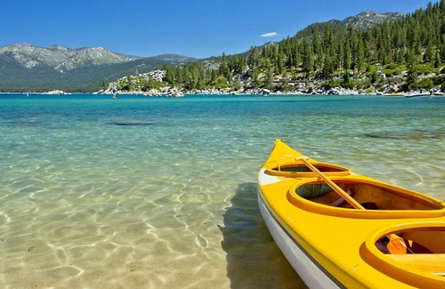 Patton Condo | Lake View Resort · Pool · Hot Tub · Oktoberfest!