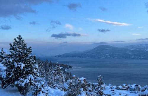 Central Okanagan House | Lake View! Steps to the Pool! Pet Friendly!