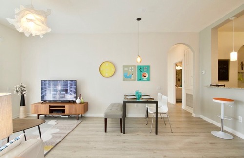 Florida Central Atlantic Coast Apartment | Lake View Treasure in Orlando