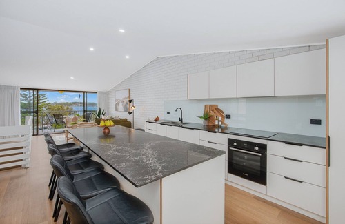 Merimbula Apartment | Lake Views at Penguin Mews