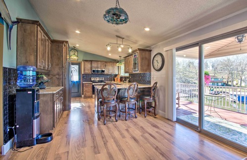 Sunrise Beach House | Lake Views: Waterfront Sunrise Beach Home!