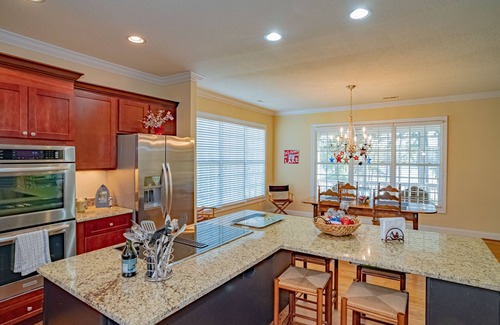 Winnsboro House | Lake Wateree Waterfront Retreat - 6BR w/Dock, Kayaks, Firepit and Game Room