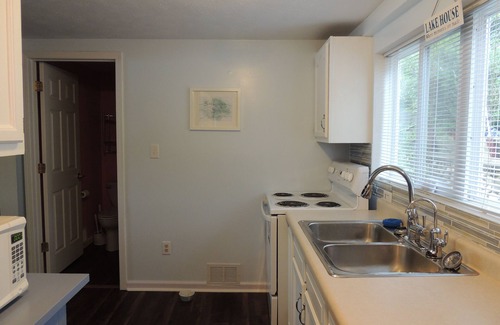 Edwardsburg Cottage | Lakefront 13 Miles from Notre Dame