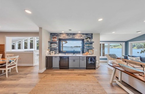 Moneta House | Lakefront 600 ft shore with private beach & 28x28 ft deck, 4 King & 3 Twin beds