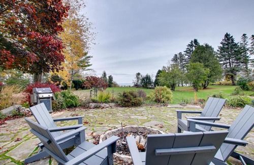Algoma House | Lakefront Algoma Home with Deck, Grill and Fireplace