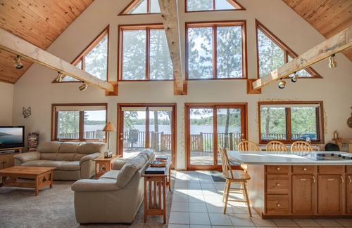 Minong Cabin | Lakefront cabin on Minong Flowage
