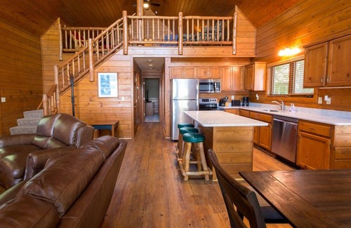 Nisswa Cabin | Lakefront Cabin w/Screened in Porch on Gull Lake